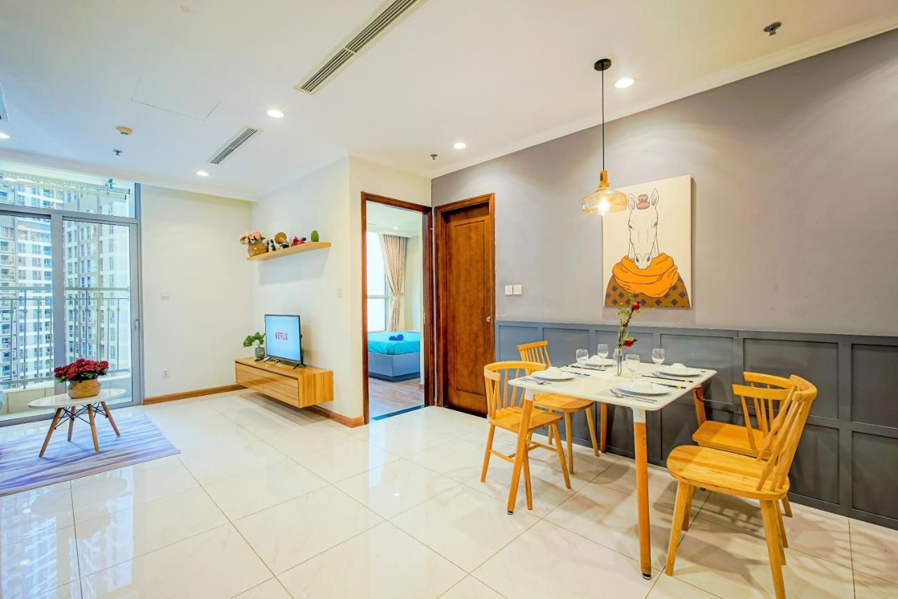 Central Apartments - Vinhomes Central Park, Landmark 81 Area & Ice Skating Rink 胡志明市 外观 照片
